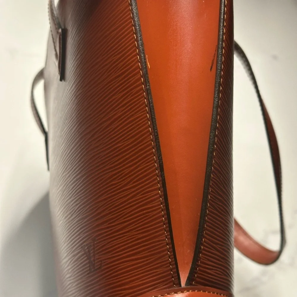Louis Vuitton Saint Jacques Epi Tote + COA